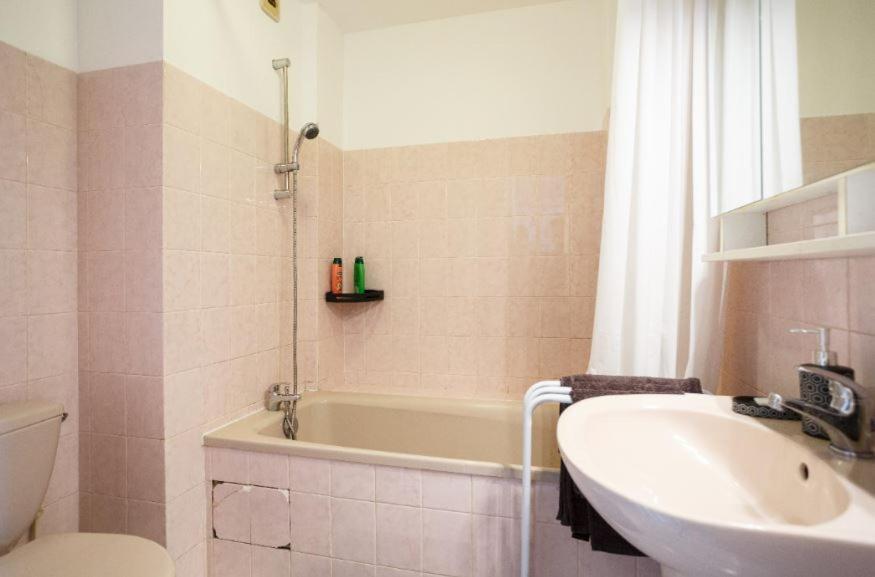 Appartement Cozy: 10/15 Min Des Champs Elysee Sartrouville Dış mekan fotoğraf