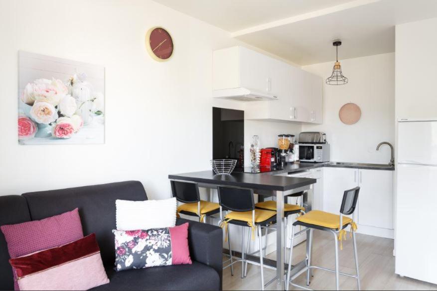 Appartement Cozy: 10/15 Min Des Champs Elysee Sartrouville Dış mekan fotoğraf